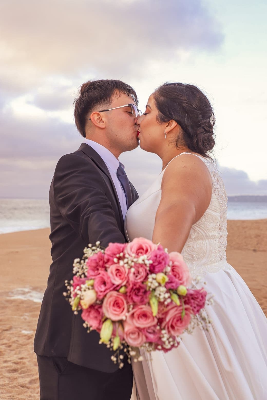 Portada de Matrimonios